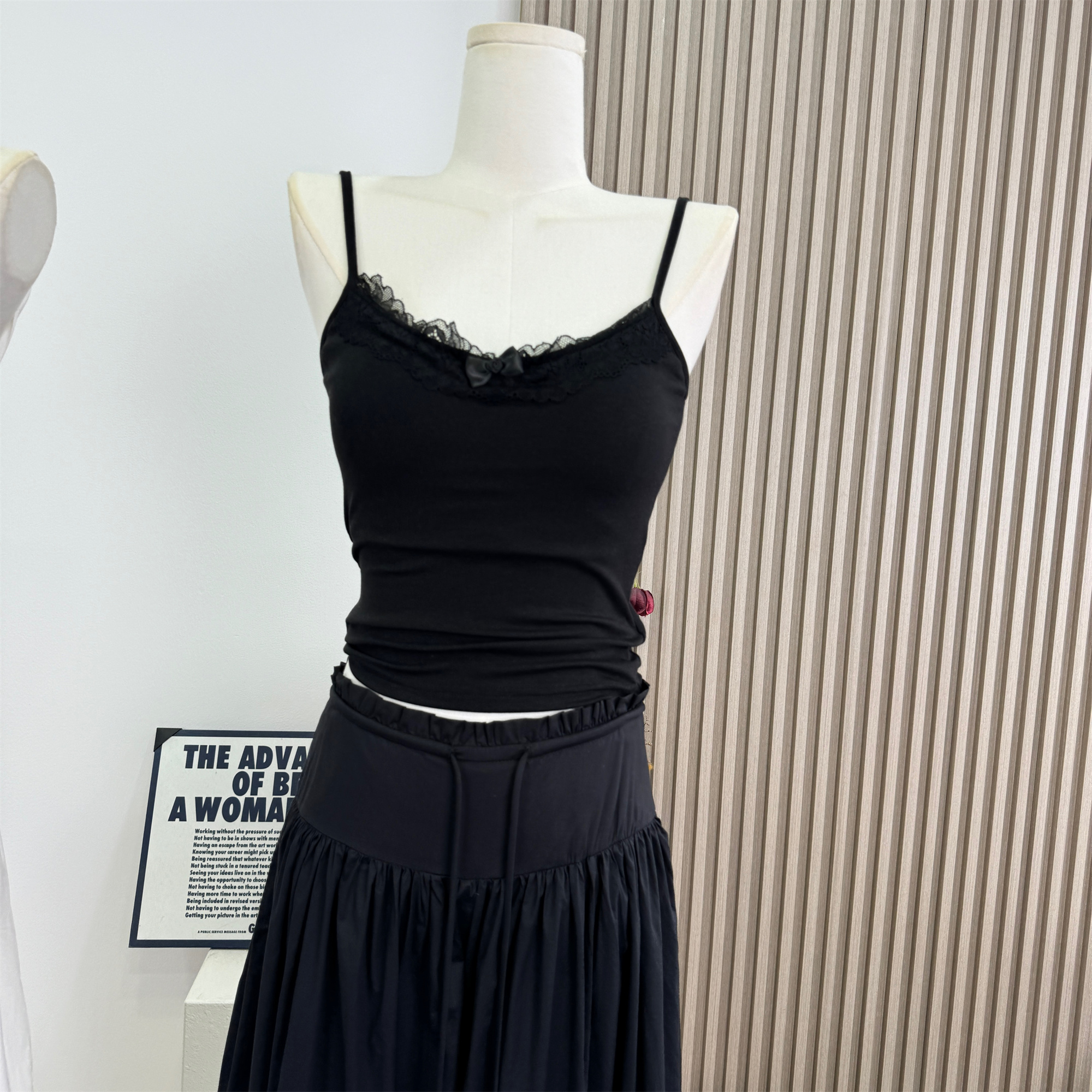 Women's Lace Camisole Tank Top with Built-in Bra Pads Summer Cool Feeling - Image 3