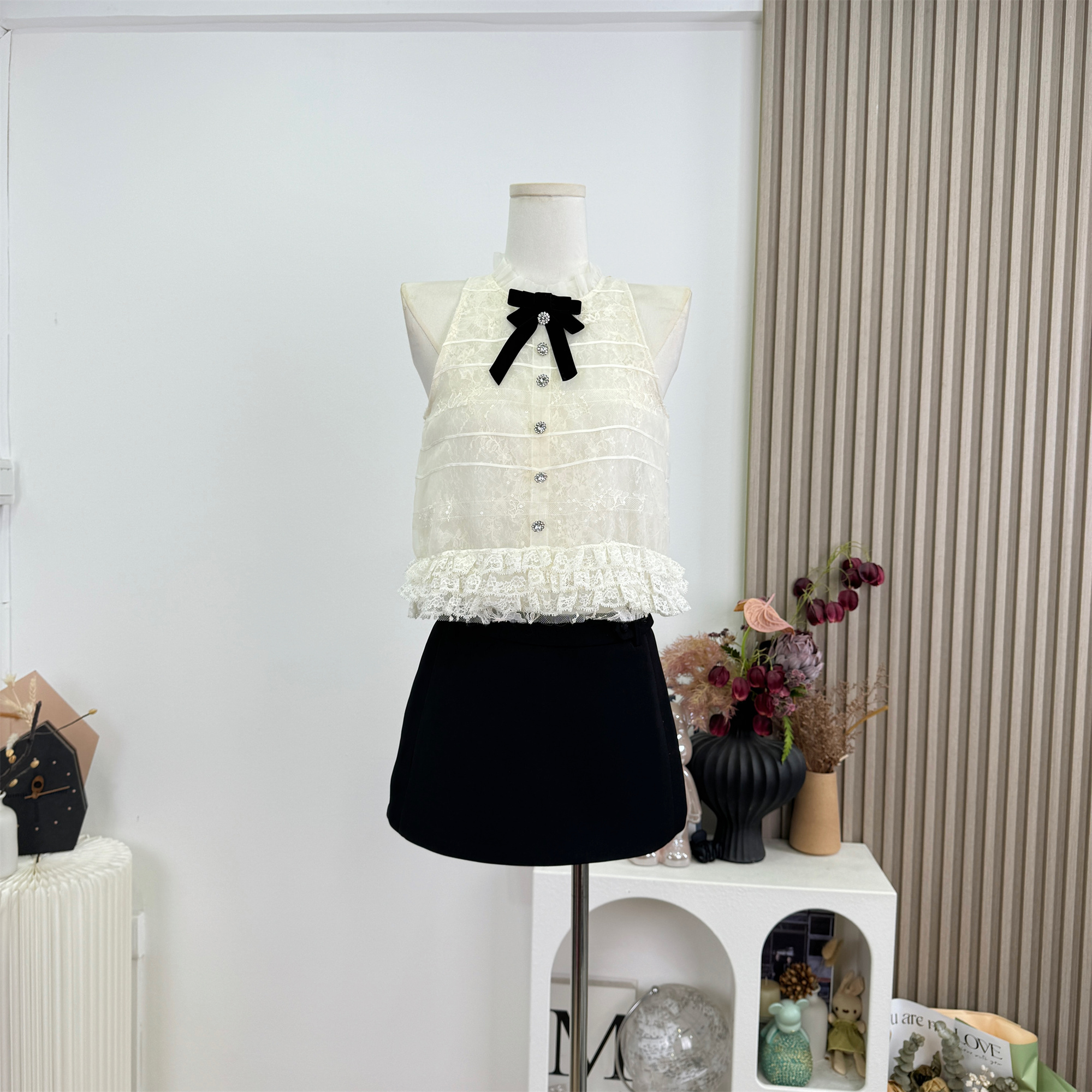 Layered Shimmer Organza Velvet Bow Sleeveless Top - Image 5