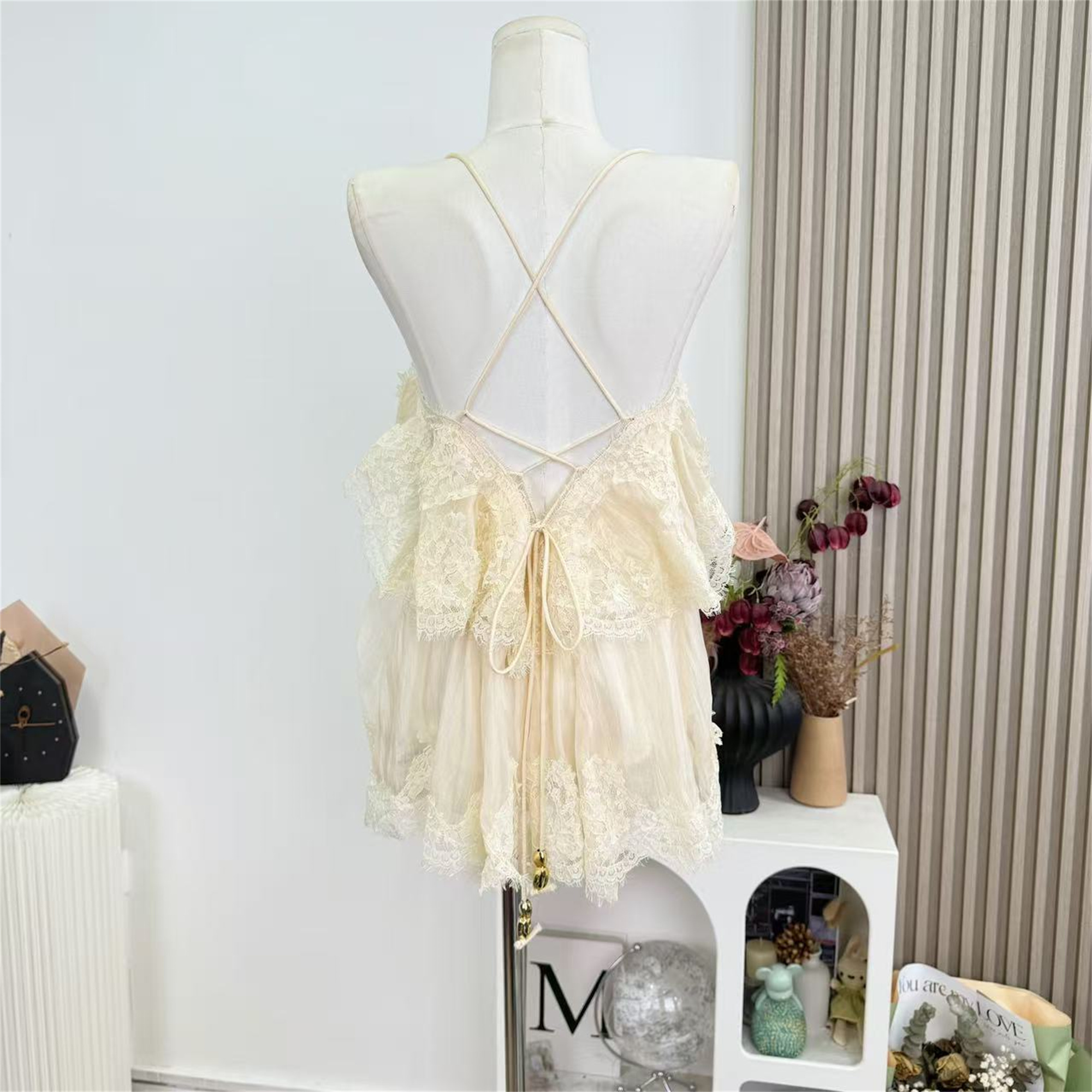 Famouswang Spring New Romantic Backless Lace French Camisole Top for Petite Women - Image 4